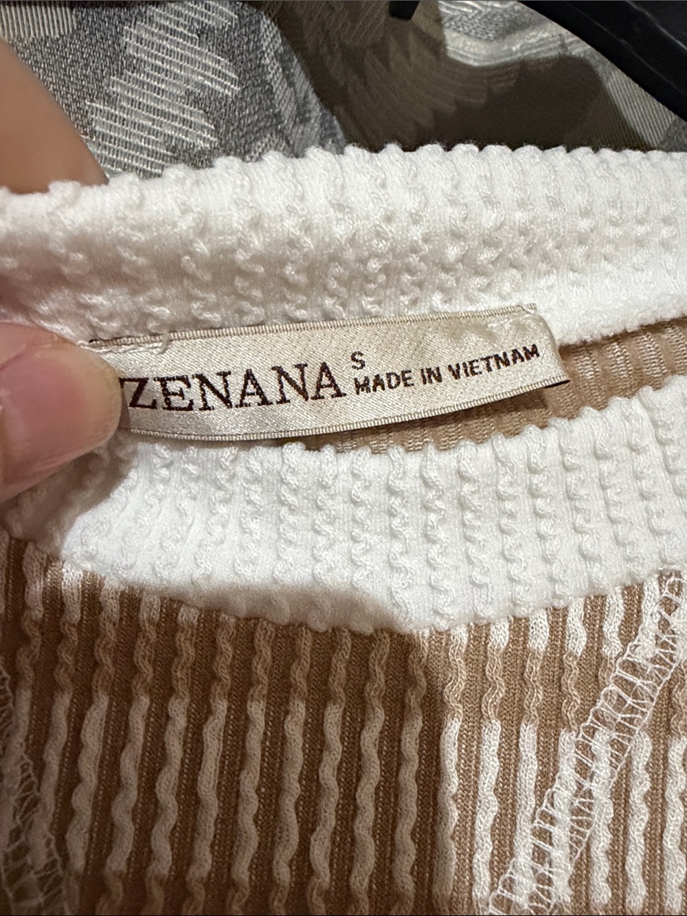 NWOT Women's Crewneck Striped Sweater - Tan & Cream - Picture 2 of 4